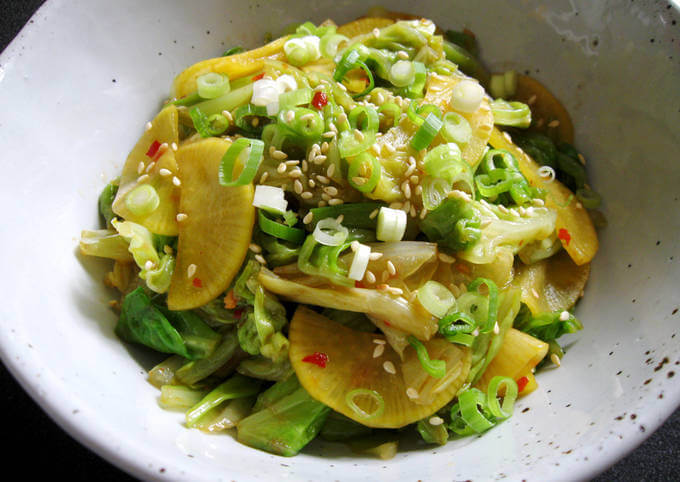 takuan-cabbage-ponzu-salad-recipe-main-photo